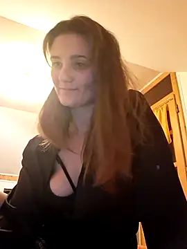Snapshot of Nika_aa chatting on 10/16/25, 05:14 Nika aa online show from 10/16/25, 05:14