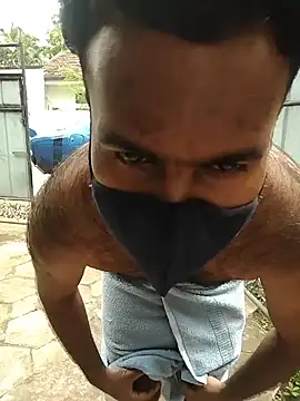 Snapshot of SL_BEAR chatting on 12/20/25, 05:03 SL BEAR online show from 12/20/25, 05:03