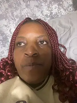 Snapshot of Linae1234 chatting on 11/12/25, 09:47 Linae1234 online show from 11/12/25, 09:47