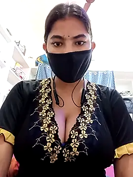 Snapshot of Hot_radhaji chatting on 03/22/26, 01:31 Hot radhaji online show from 03/22/26, 01:31