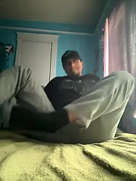 Snapshot of Steven-1989 chatting on 11/16/25, 06:24 Steven-1989 online show from 11/16/25, 06:24