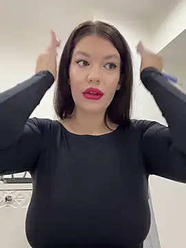 Snapshot of ClaraPasssion chatting on 12/03/25, 07:01 ClaraPasssion online show from 12/03/25, 07:01