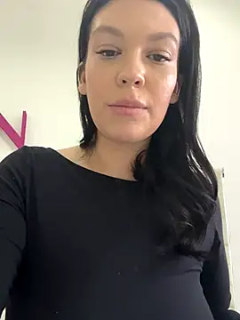 Snapshot of ClaraPasssion chatting on 12/14/25, 09:25 ClaraPasssion online show from 12/14/25, 09:25