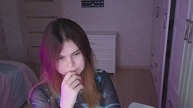 EricaThompson online show from 10/30/25, 12:39