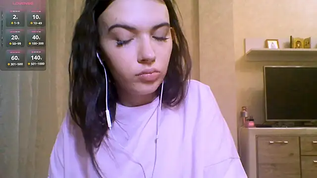 CeyaLier online show from 06/11/26, 12:32