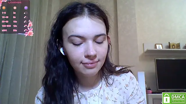 Snapshot of CeyaLier chatting on 06/21/26, 10:34 CeyaLier online show from 06/21/26, 10:34