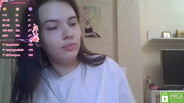 Snapshot of CeyaLier chatting on 07/16/26, 10:27 CeyaLier online show from 07/16/26, 10:27