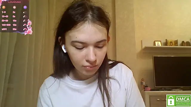 Snapshot of CeyaLier chatting on 07/26/26, 05:31 CeyaLier online show from 07/26/26, 05:31