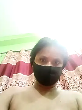 Snapshot of Megla879 chatting on 11/01/25, 08:00 Megla879 online show from 11/01/25, 08:00