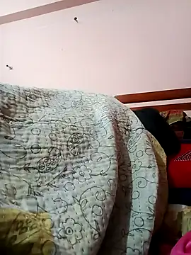 Snapshot of Megla879 chatting on 11/03/25, 12:02 Megla879 online show from 11/03/25, 12:02