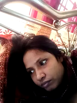 Snapshot of Megla879 chatting on 11/09/25, 12:53 Megla879 online show from 11/09/25, 12:53