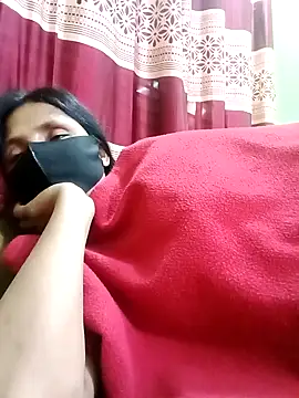 Snapshot of Megla879 chatting on 11/21/25, 05:44 Megla879 online show from 11/21/25, 05:44