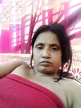 Snapshot of Megla879 chatting on 11/28/25, 07:22 Megla879 online show from 11/28/25, 07:22