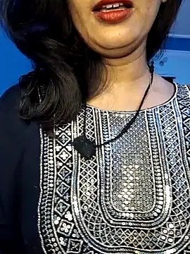 Snapshot of Janu-hasena chatting on 01/08/26, 03:31 Janu-hasena online show from 01/08/26, 03:31