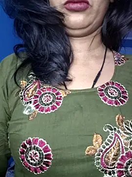 Snapshot of Janu-hasena chatting on 02/03/26, 06:40 Janu-hasena online show from 02/03/26, 06:40