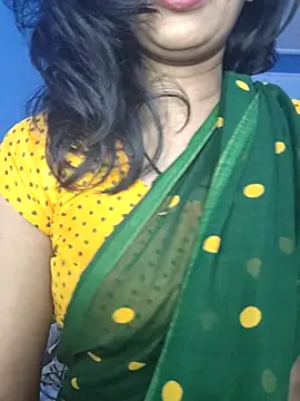 Snapshot of Janu-hasena chatting on 02/05/26, 12:43 Janu-hasena online show from 02/05/26, 12:43