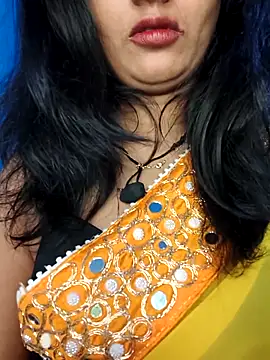Snapshot of Janu-hasena chatting on 04/21/26, 03:13 Janu-hasena online show from 04/21/26, 03:13