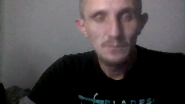 Snapshot of Twolatte chatting on 12/03/25, 10:52 Twolatte online show from 12/03/25, 10:52
