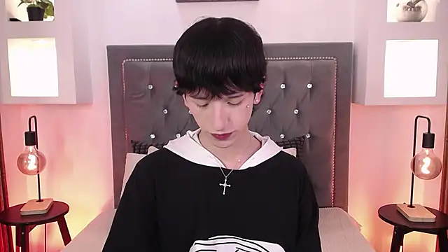 Emo Boy  online show from 06/18/26, 08:35