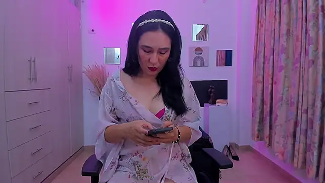 anna maya77 online show from 10/12/25, 03:38