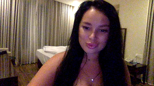 Snapshot of Fayronna chatting on 02/18/26, 05:20 Fayronna online show from 02/18/26, 05:20