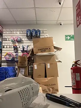 Snapshot of Nasho172737 chatting on 11/27/25, 04:09 Nasho172737 online show from 11/27/25, 04:09