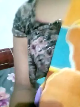 Sexy Riya Bhabhi online show from 11/02/25, 05:43