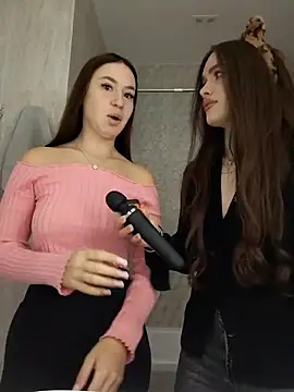 MayaGlow online show from 11/07/25, 05:40