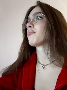 MayaGlow online show from 11/13/25, 05:39