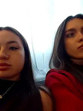 MayaGlow online show from 11/14/25, 05:28