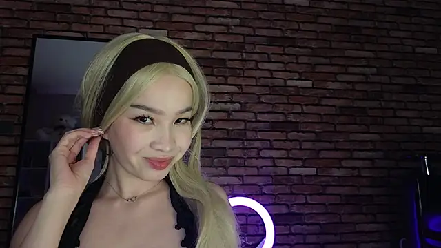 saya li1 online show from 12/05/25, 04:32