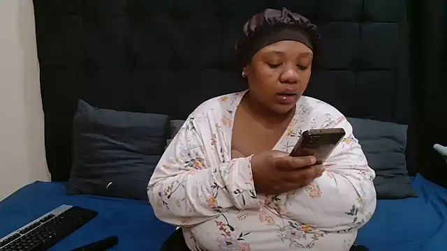 CaramelBootty online show from 06/06/26, 03:00