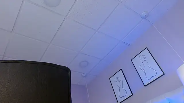 Rosee20  online show from 12/05/25, 03:15