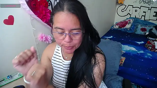 Miss  kendra  online show from 04/26/26, 04:15