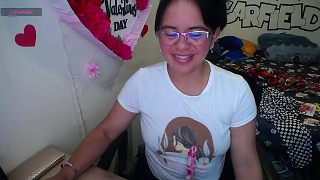 Miss  kendra  online show from 06/17/26, 01:56