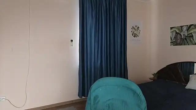 Mirabelle Velvet online show from 11/11/25, 07:19