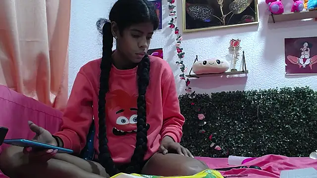 thianahorny online show from 04/24/26, 01:24