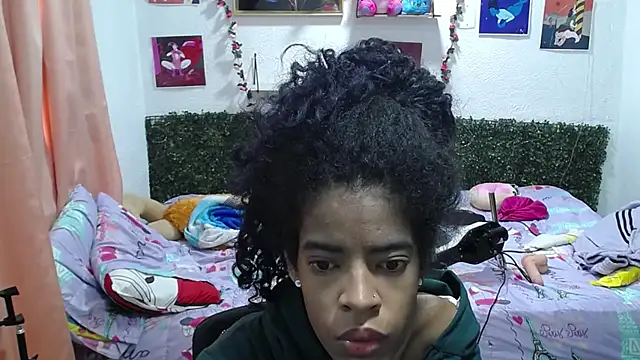 Snapshot of thianahorny chatting on 05/14/26, 01:07 thianahorny online show from 05/14/26, 01:07