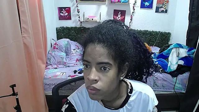 Snapshot of thianahorny chatting on 05/18/26, 12:55 thianahorny online show from 05/18/26, 12:55