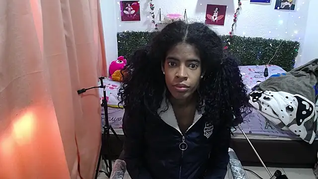 Snapshot of thianahorny chatting on 05/19/26, 12:55 thianahorny online show from 05/19/26, 12:55