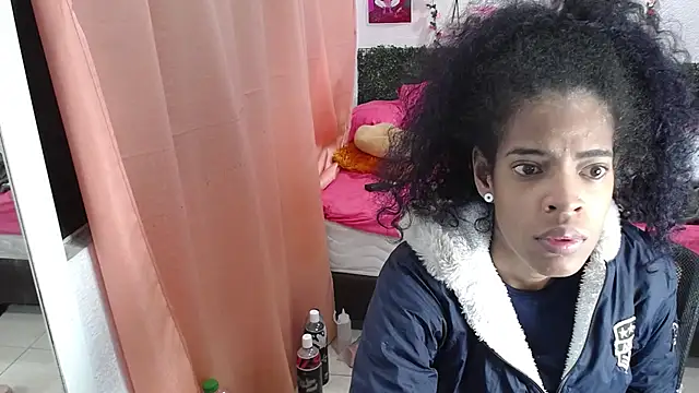 Snapshot of thianahorny chatting on 06/01/26, 12:51 thianahorny online show from 06/01/26, 12:51