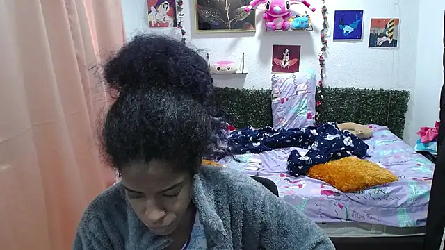 Snapshot of thianahorny chatting on 06/05/26, 01:17 thianahorny online show from 06/05/26, 01:17