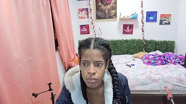 thianahorny online show from 06/25/26, 12:42