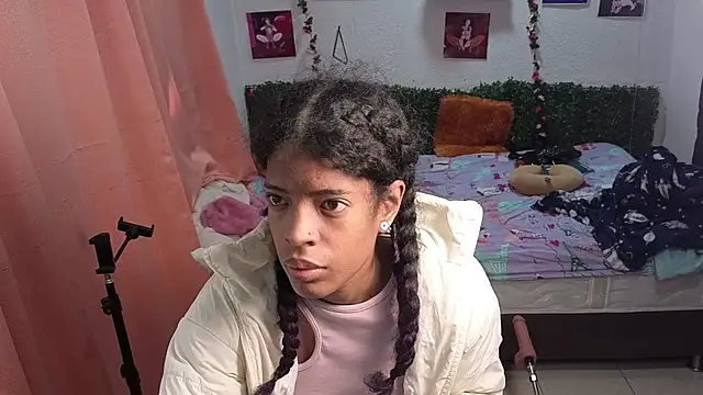 thianahorny online show from 07/06/26, 01:41