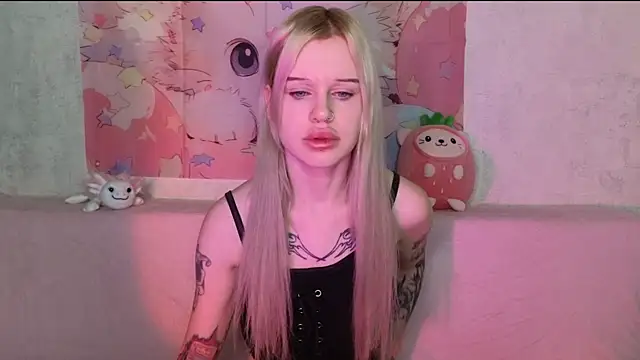 Snapshot of HoneyGold_ chatting on 12/20/25, 04:08 HoneyGold online show from 12/20/25, 04:08