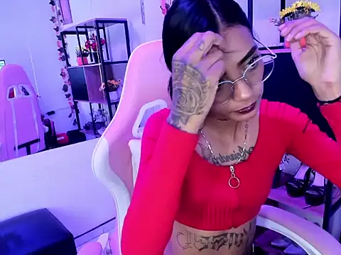 Snapshot of KarlaSlutSkinny__ chatting on 02/13/26, 08:49 KarlaSlutSkinny online show from 02/13/26, 08:49