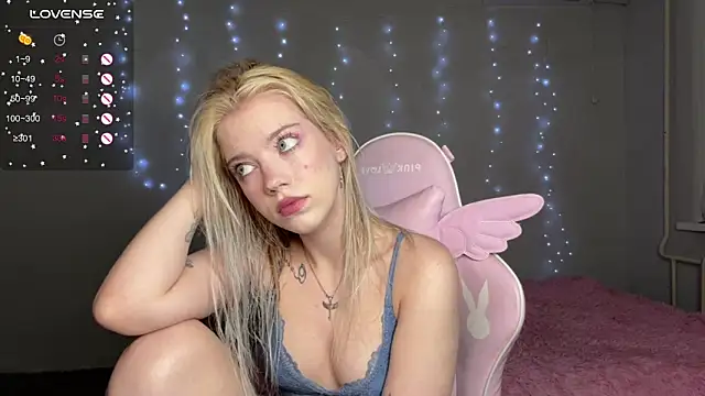 myprettylola online show from 03/14/26, 03:50