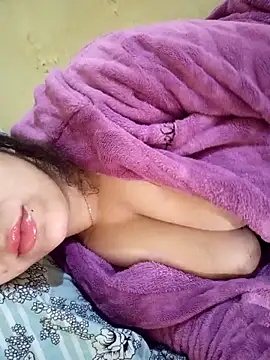 Snapshot of arab_dam chatting on 12/21/25, 01:02 arab dam online show from 12/21/25, 01:02