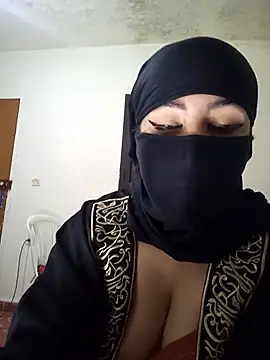 Snapshot of arab_dam chatting on 02/18/26, 01:34 arab dam online show from 02/18/26, 01:34