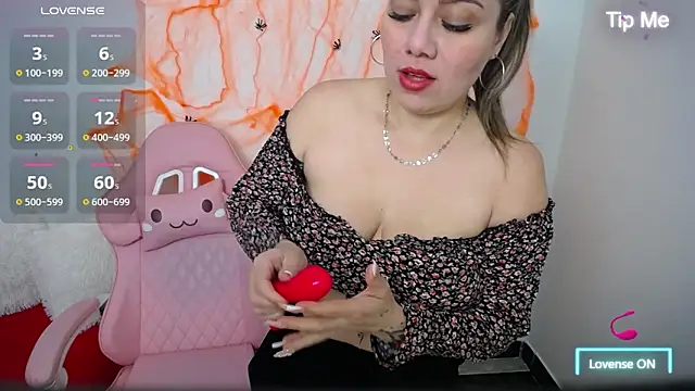 Isabella wish1 online show from 10/23/25, 01:54